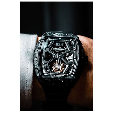 blackout montre tourbillon